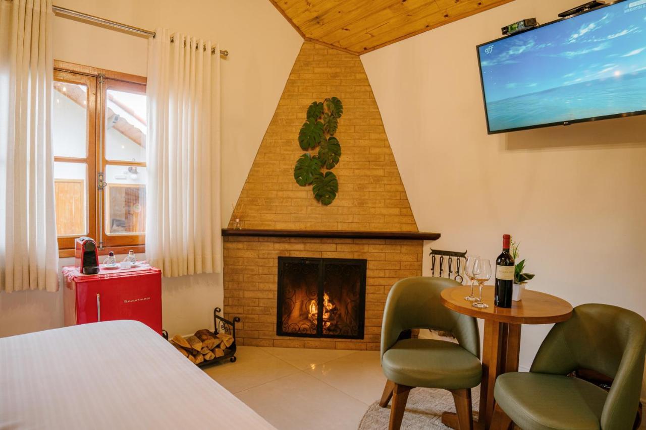 Pousada Valle Das Flores Monte Verde Монте Верде Екстериор снимка