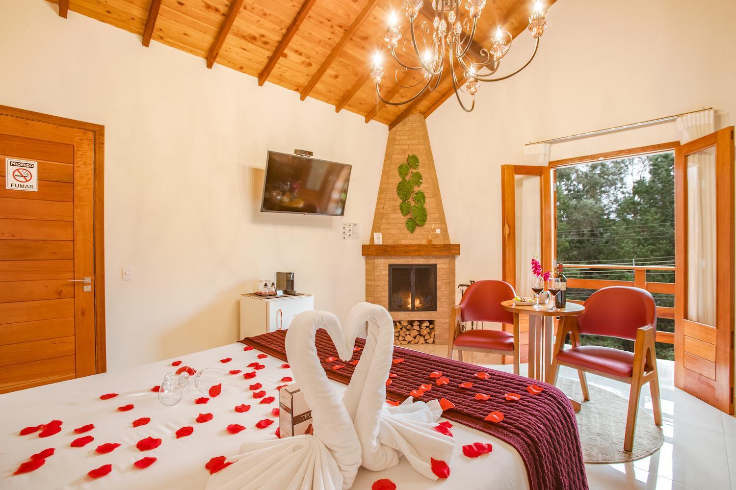 Pousada Valle Das Flores Monte Verde Монте Верде Екстериор снимка