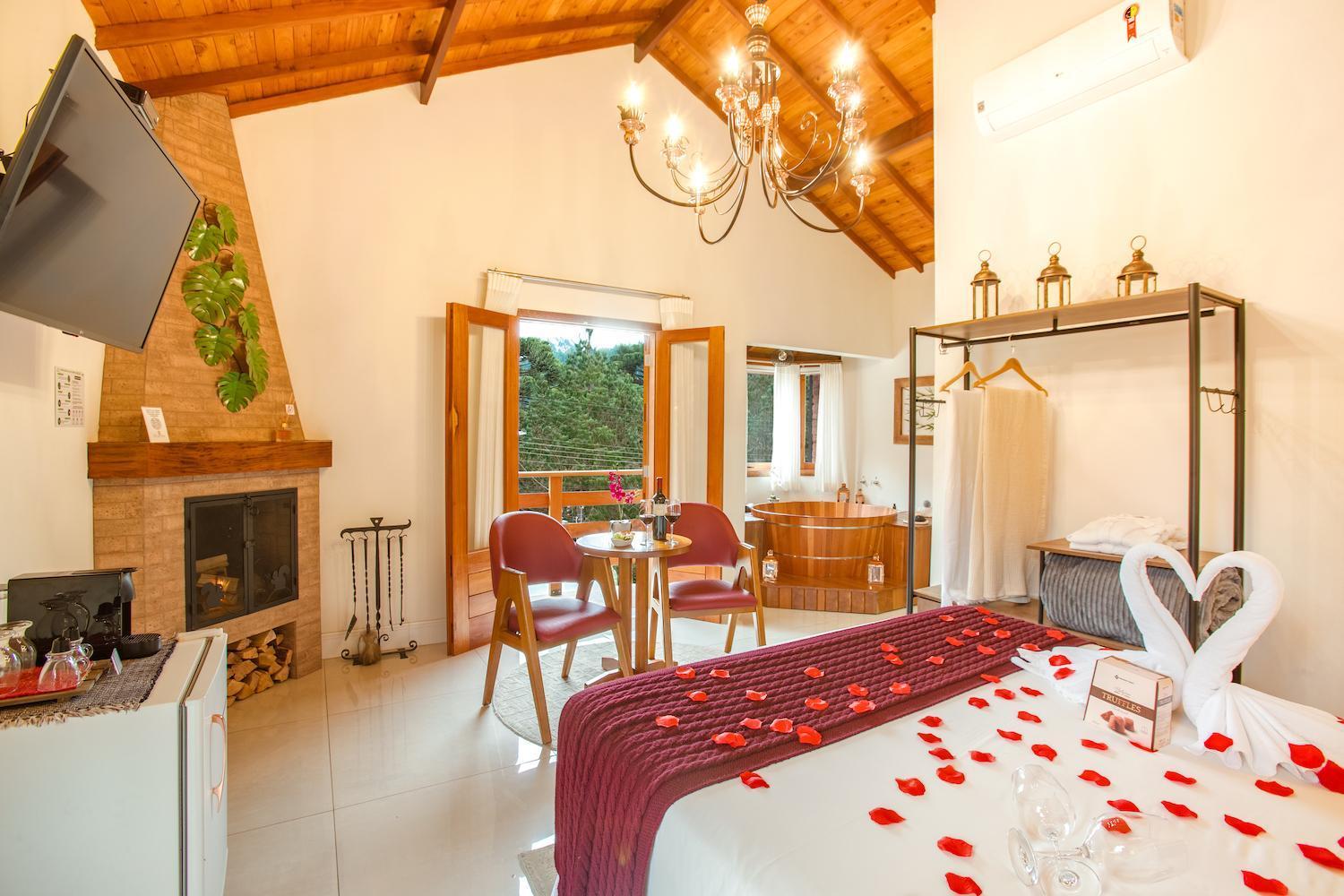 Pousada Valle Das Flores Monte Verde Монте Верде Екстериор снимка