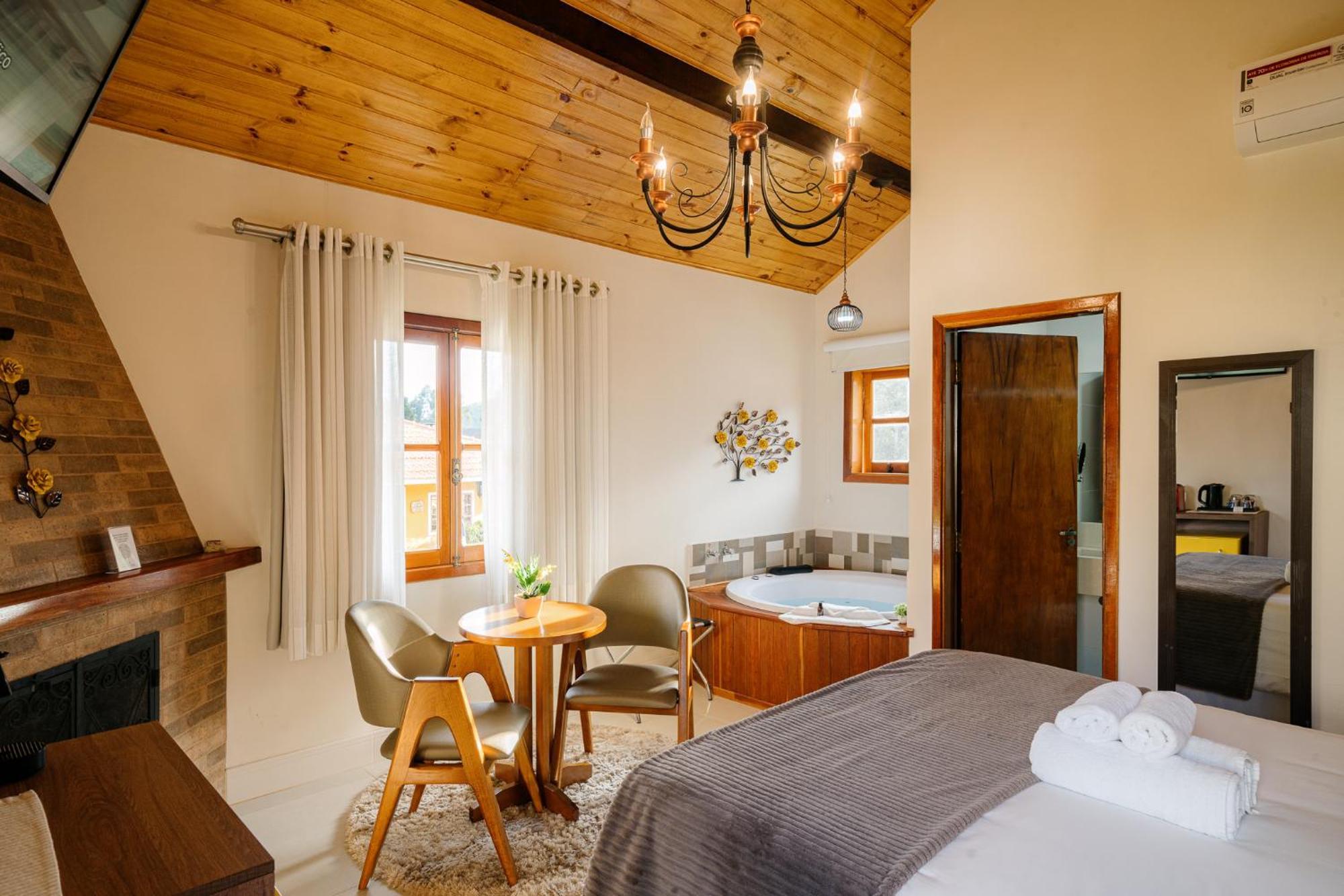Pousada Valle Das Flores Monte Verde Монте Верде Екстериор снимка