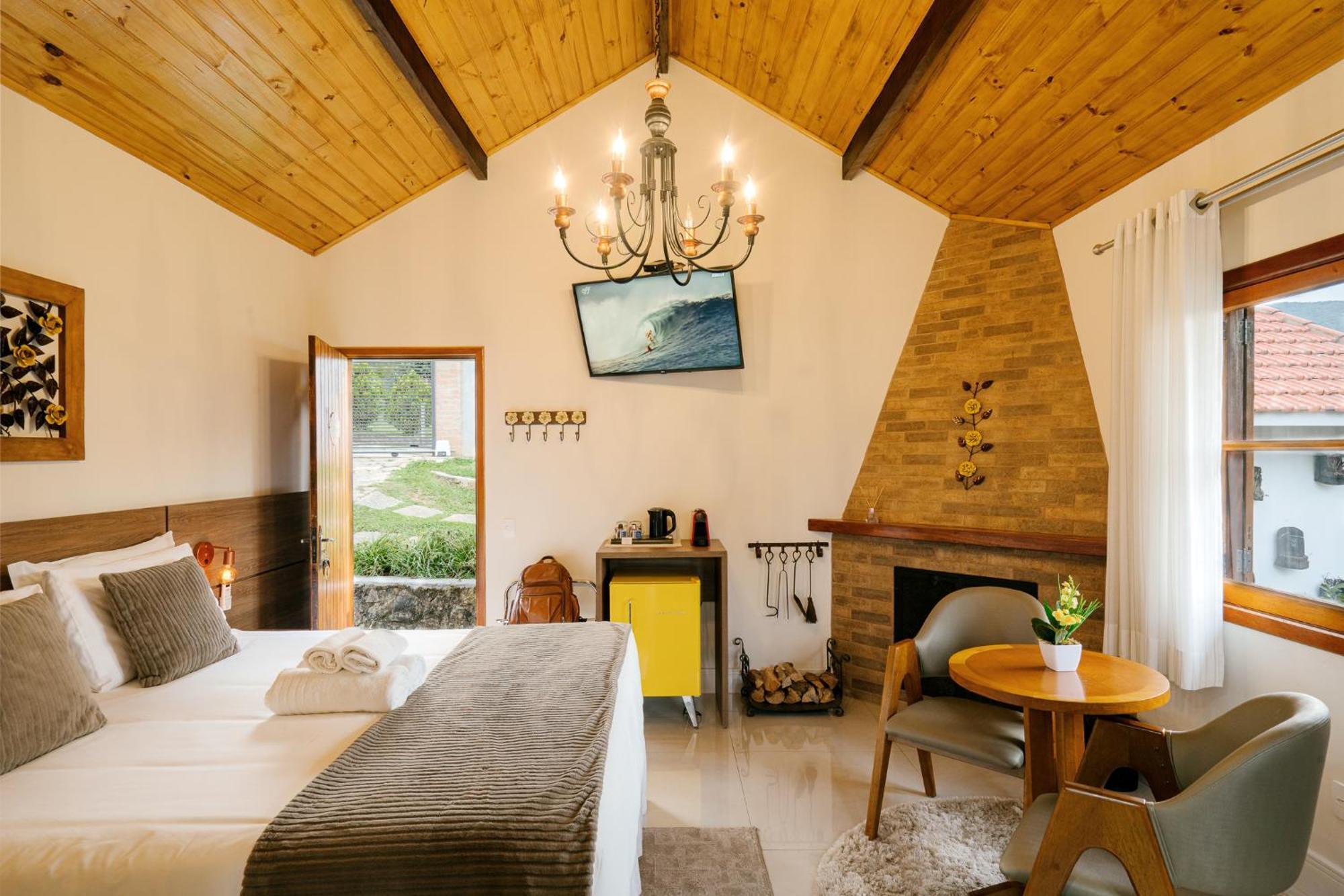 Pousada Valle Das Flores Monte Verde Монте Верде Екстериор снимка